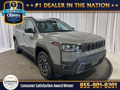 Sting-Gray Clearcoat 2026 Jeep Cherokee Laredo
