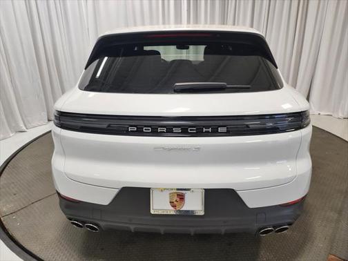 2024 Porsche Cayenne S