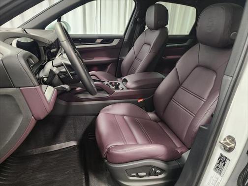 2024 Porsche Cayenne S