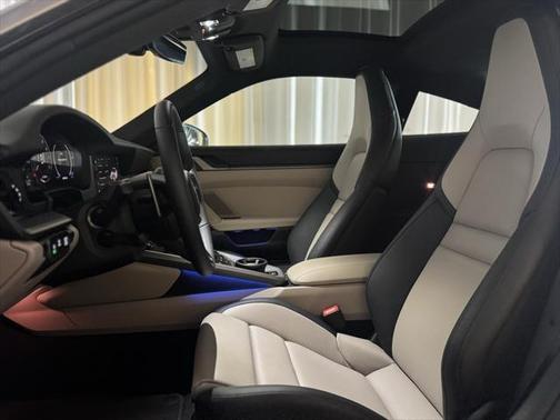 2025 Porsche 911 Carrera