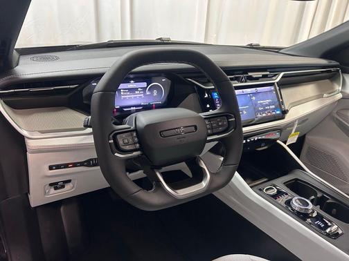 Diamond Black Crystal Pearlcoat 2026 Jeep Cherokee Limited