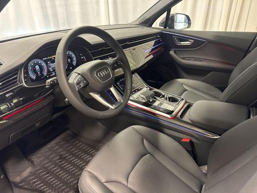 2026 Audi Q7 55 Premium Plus