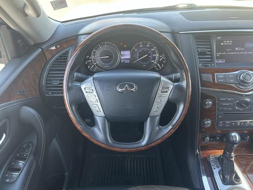 2017 INFINITI QX80 Base