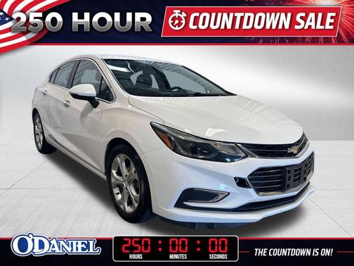 Summit White 2018 Chevrolet Cruze Premier