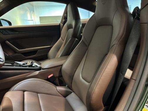 2026 Porsche 911 Carrera