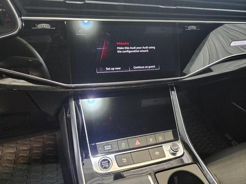 2025 Audi Q8 55 Premium Plus