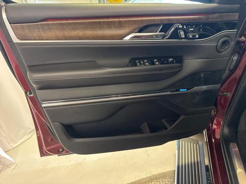 2022 Jeep Grand Wagoneer Series I