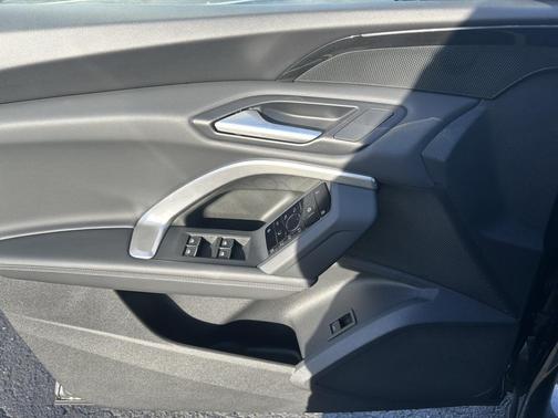 2025 Audi Q5 2.0T Premium