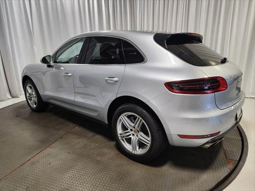 2016 Porsche Macan S