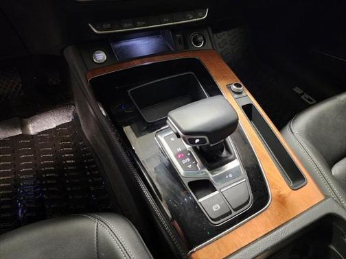 2021 Audi Q5 45 Premium Plus