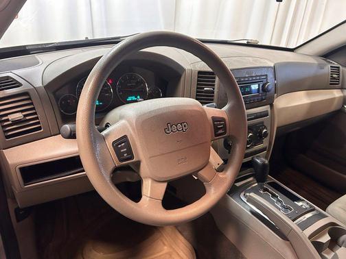 Light Graystone Pearl 2007 Jeep Grand Cherokee Laredo
