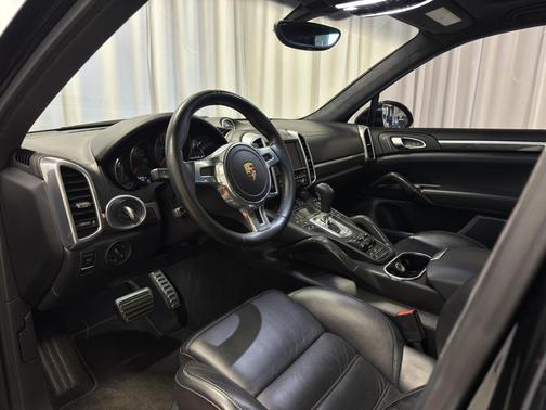 2014 Porsche Cayenne Turbo S