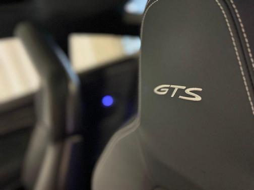 2024 Porsche 911 Carrera GTS