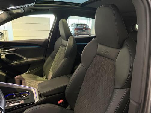 2025 Audi SQ5 3.0T Premium Plus