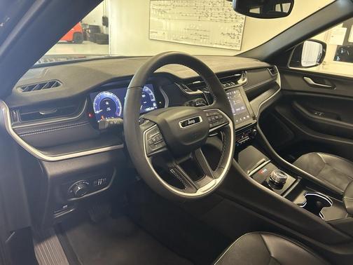 2024 Jeep Grand Cherokee L Altitude