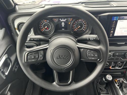 2026 Jeep Gladiator Sport