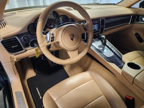 2011 Porsche Panamera 4