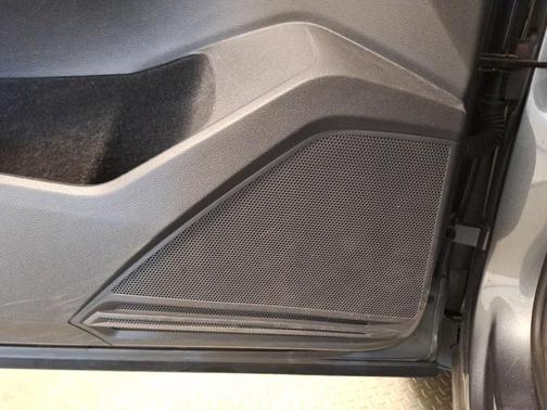 2020 Volkswagen Tiguan 2.0T SE R-Line Black