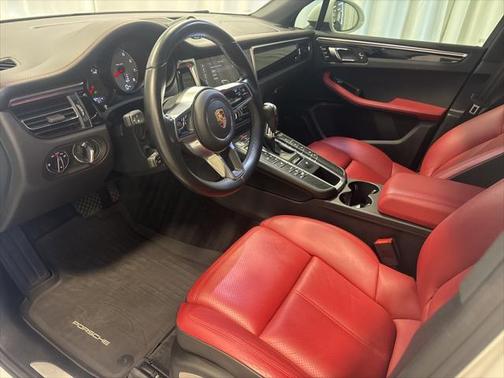 2019 Porsche Macan Base