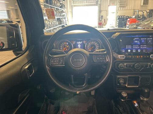 2021 Jeep Gladiator Sport