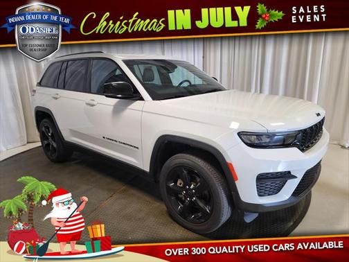 2022 Jeep Grand Cherokee Altitude