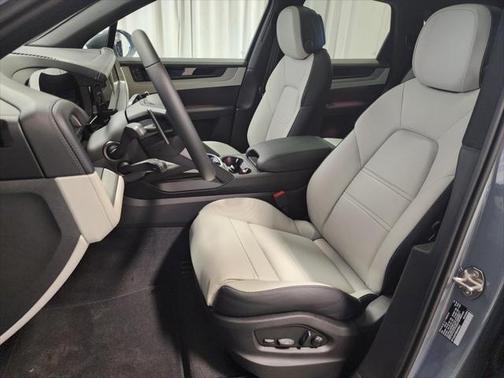 2025 Porsche Cayenne