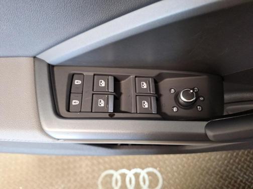 2025 Audi Q3 Premium