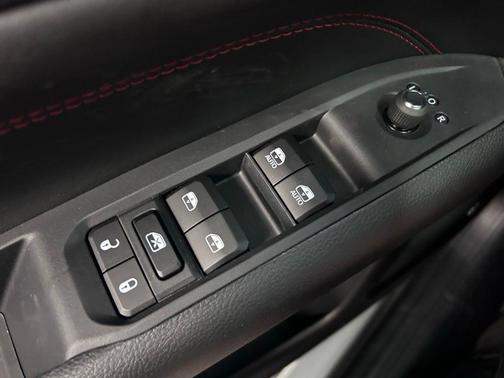 Bright White Clearcoat 2026 Jeep Compass Trailhawk