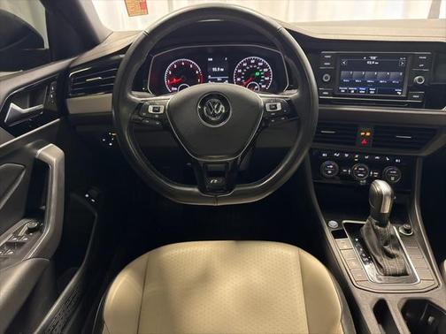 2020 Volkswagen Jetta 1.4T R-Line