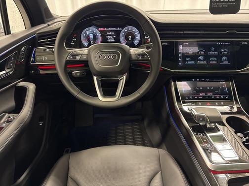 2025 Audi Q7 55 Premium Plus