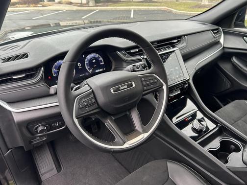 2024 Jeep Grand Cherokee Altitude