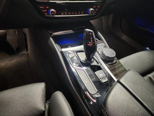 2018 BMW 540 540i