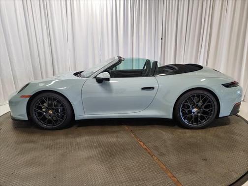 2025 Porsche 911 Carrera