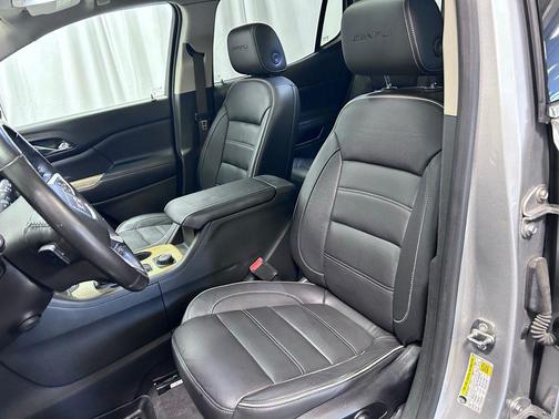 Quicksilver Metallic 2017 GMC Acadia Denali