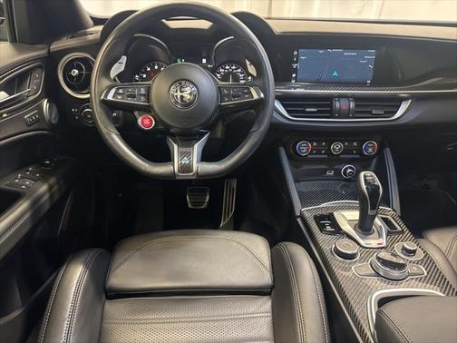 2022 Alfa Romeo Stelvio Quadrifoglio