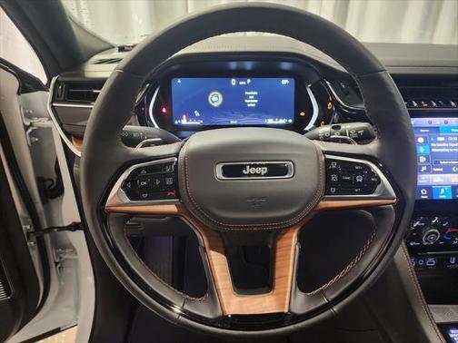 2025 Jeep Grand Cherokee L Summit