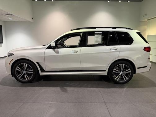 2020 BMW X7 M50i