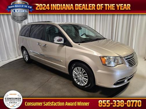 2015 Chrysler Town & Country Touring-L
