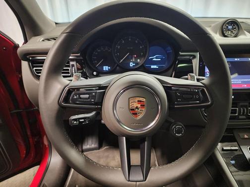 2024 Porsche Macan 