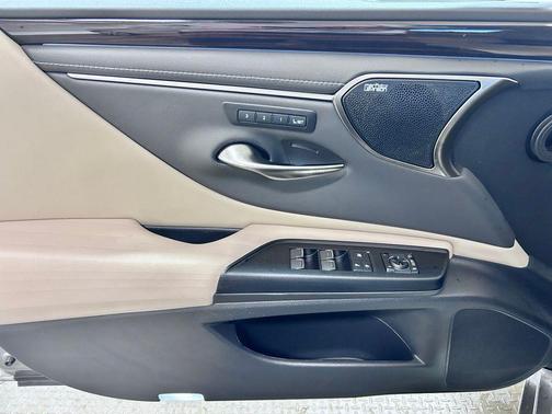 Moonbeam Beige Metallic 2021 Lexus ES 300h Base