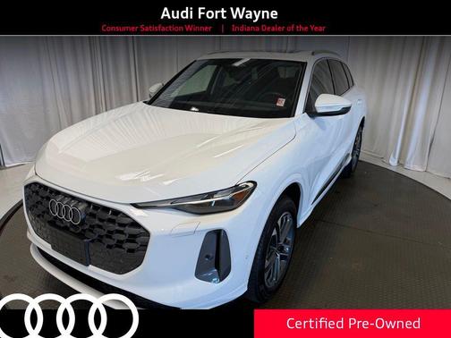 White 2025 Audi Q5 2.0T Premium