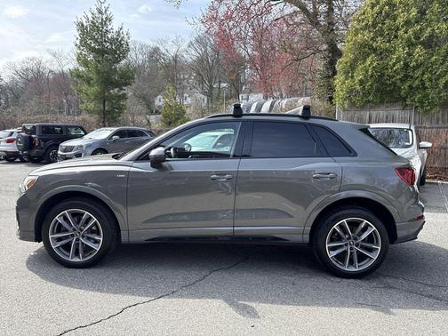 Chronos Gray Metallic 2021 Audi Q3 45 S line Premium