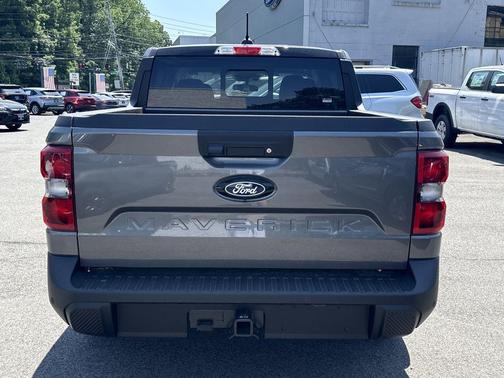 Carbonized Gray Metallic 2026 Ford Maverick Lariat
