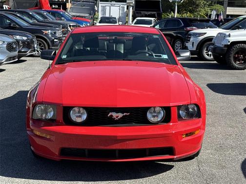 2005 Ford Mustang Premium