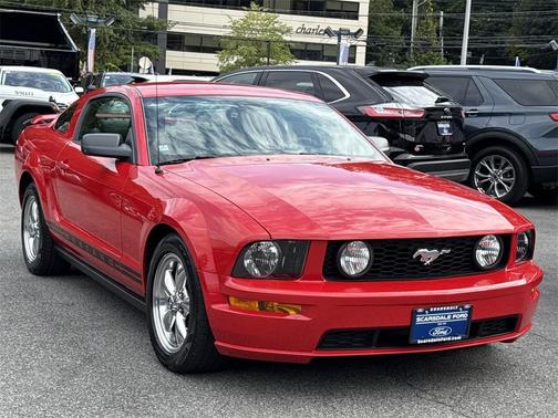 2005 Ford Mustang Premium