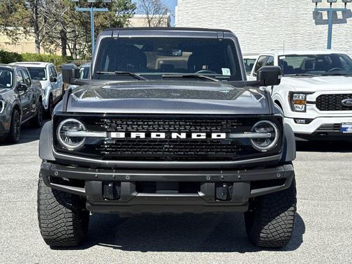 Gray Metallic 2022 Ford Bronco Wildtrak