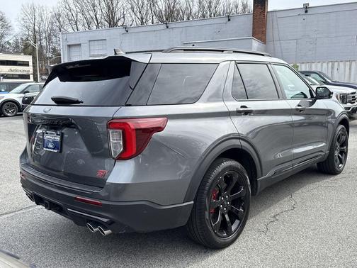Carbonized Gray Metallic 2023 Ford Explorer ST