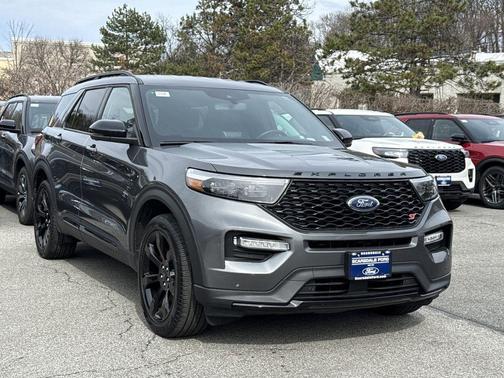 Carbonized Gray Metallic 2023 Ford Explorer ST
