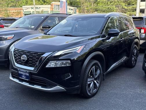 Black 2023 Nissan Rogue Platinum