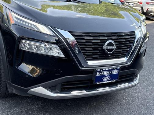 Black 2023 Nissan Rogue Platinum